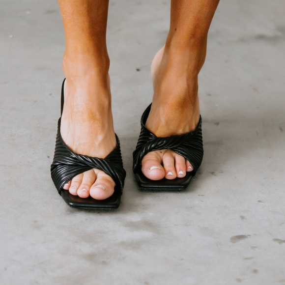 Anne Michelle Kitten Heel Slip On Black Womens Size 10 Square Toe - Picture 2 of 11